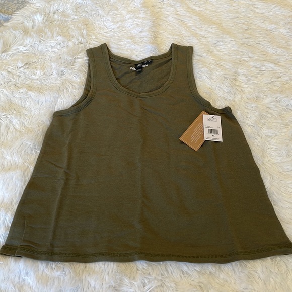 Volcom women’s dark green relaxed tank top XS 0/2  NWT - Picture 2 of 6